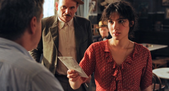 Daniel Auteuil as César, Jean-Pierre Darroussin as Panisse, and Victoire Bélézy as Fanny in FANNY, a film by Daniel Auteuil.
