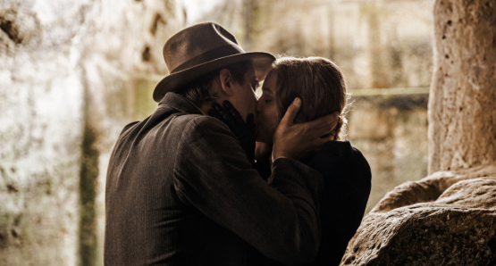 Luca Marinelli and Jessica Cressy in a scene from Martin Eden, photo by Francesca Errichiello, courtesy Kino Lorber