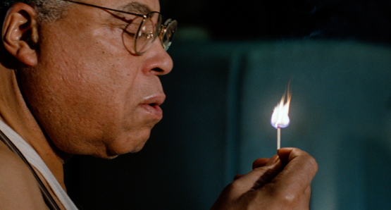 A scene from THE ANNIHILATION OF FISH. Courtesy of Kino Lorber and Milestone Films